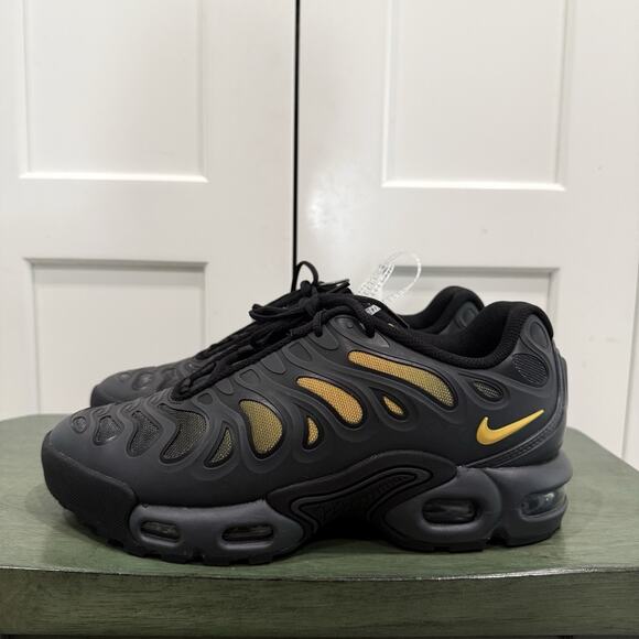 New Nike Air Max Plus Drift Grade School "Batman" Black Size 6Y FV5921-003 - Picture 1 of 5